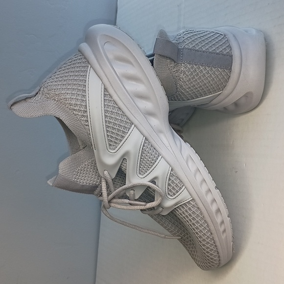 Womens Size 10 Lightweight Sneakers Athletic Casual Running Shoes - Picture 7 of 10